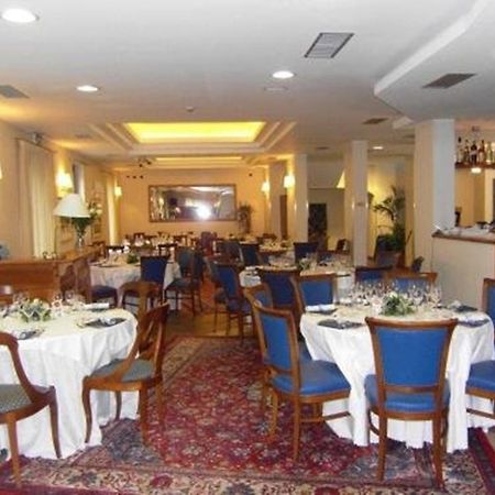 Hotel Villa Savoia ตูริน ภายนอก รูปภาพ