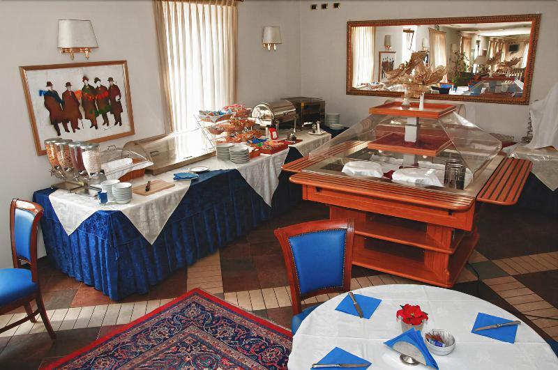 Hotel Villa Savoia ตูริน ภายนอก รูปภาพ