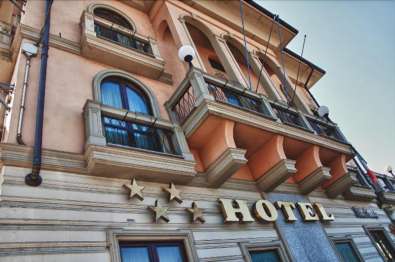 Hotel Villa Savoia ตูริน ภายนอก รูปภาพ