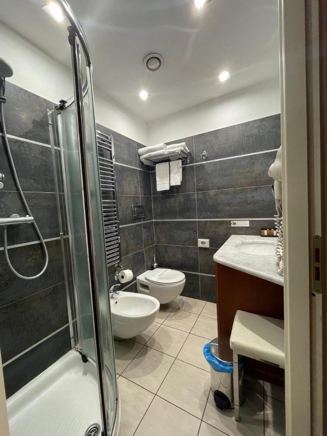 Hotel Villa Savoia ตูริน ภายนอก รูปภาพ