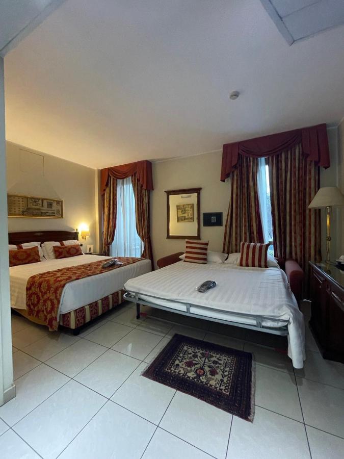 Hotel Villa Savoia ตูริน ภายนอก รูปภาพ
