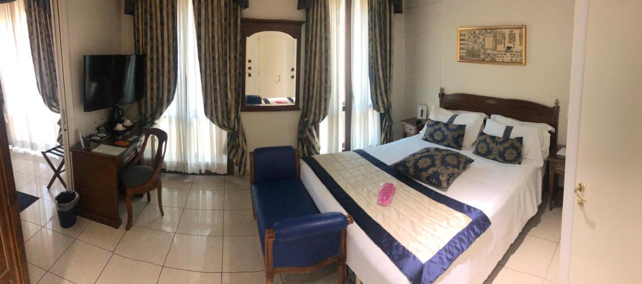 Hotel Villa Savoia ตูริน ภายนอก รูปภาพ