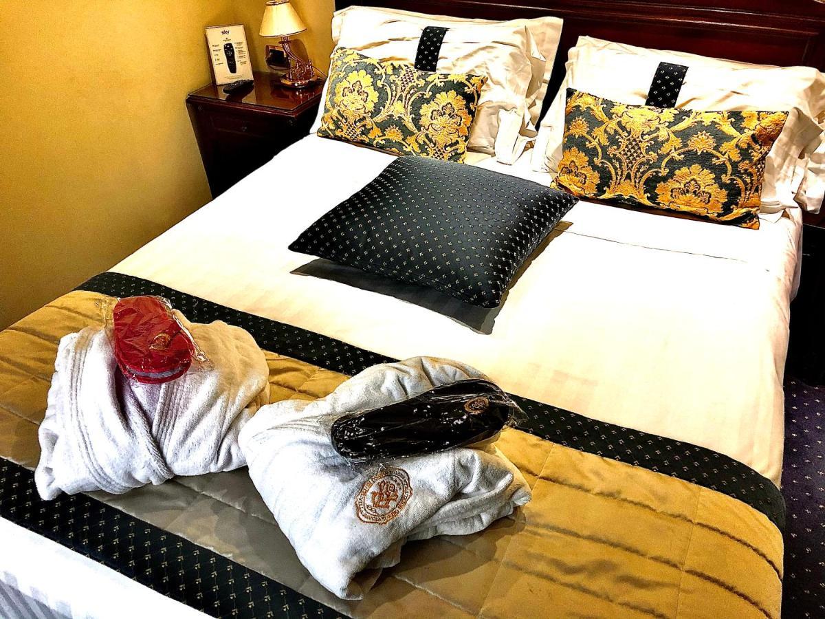 Hotel Villa Savoia ตูริน ภายนอก รูปภาพ