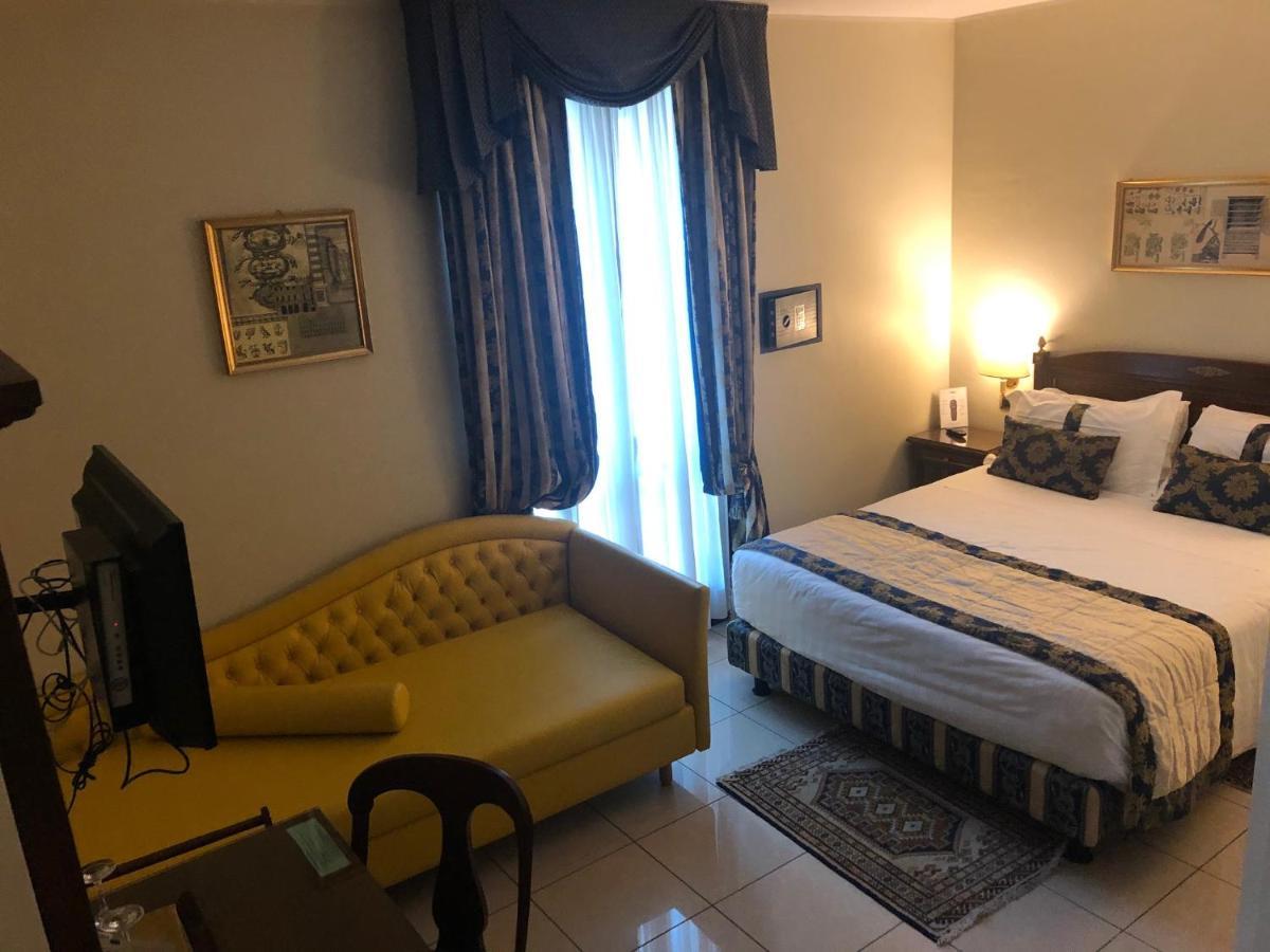 Hotel Villa Savoia ตูริน ภายนอก รูปภาพ